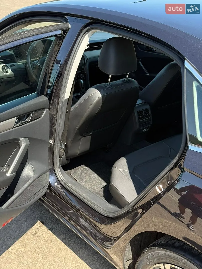2021 Volkswagen Passat - мініатюра 10