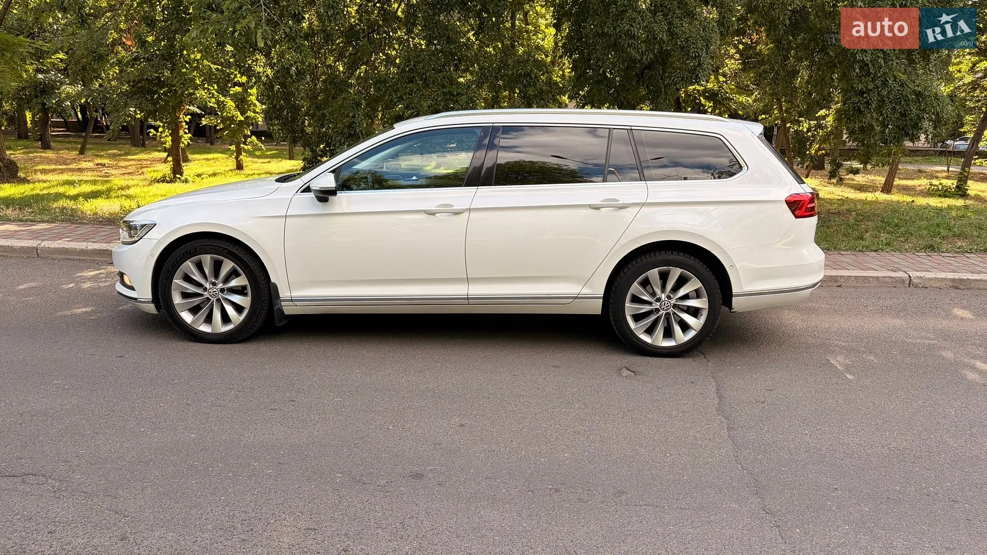 2017 Volkswagen Passat - мініатюра 3