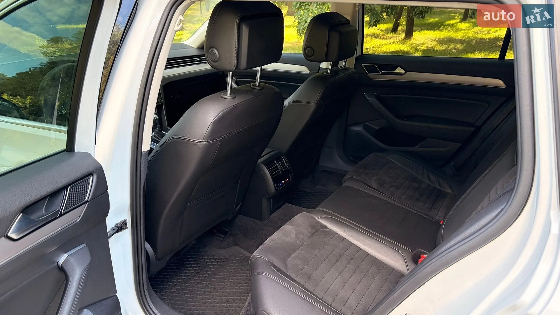 2017 Volkswagen Passat - мініатюра 9
