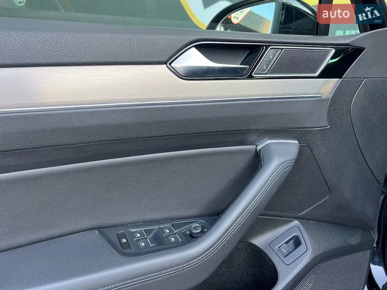 2015 Volkswagen Passat - мініатюра 16