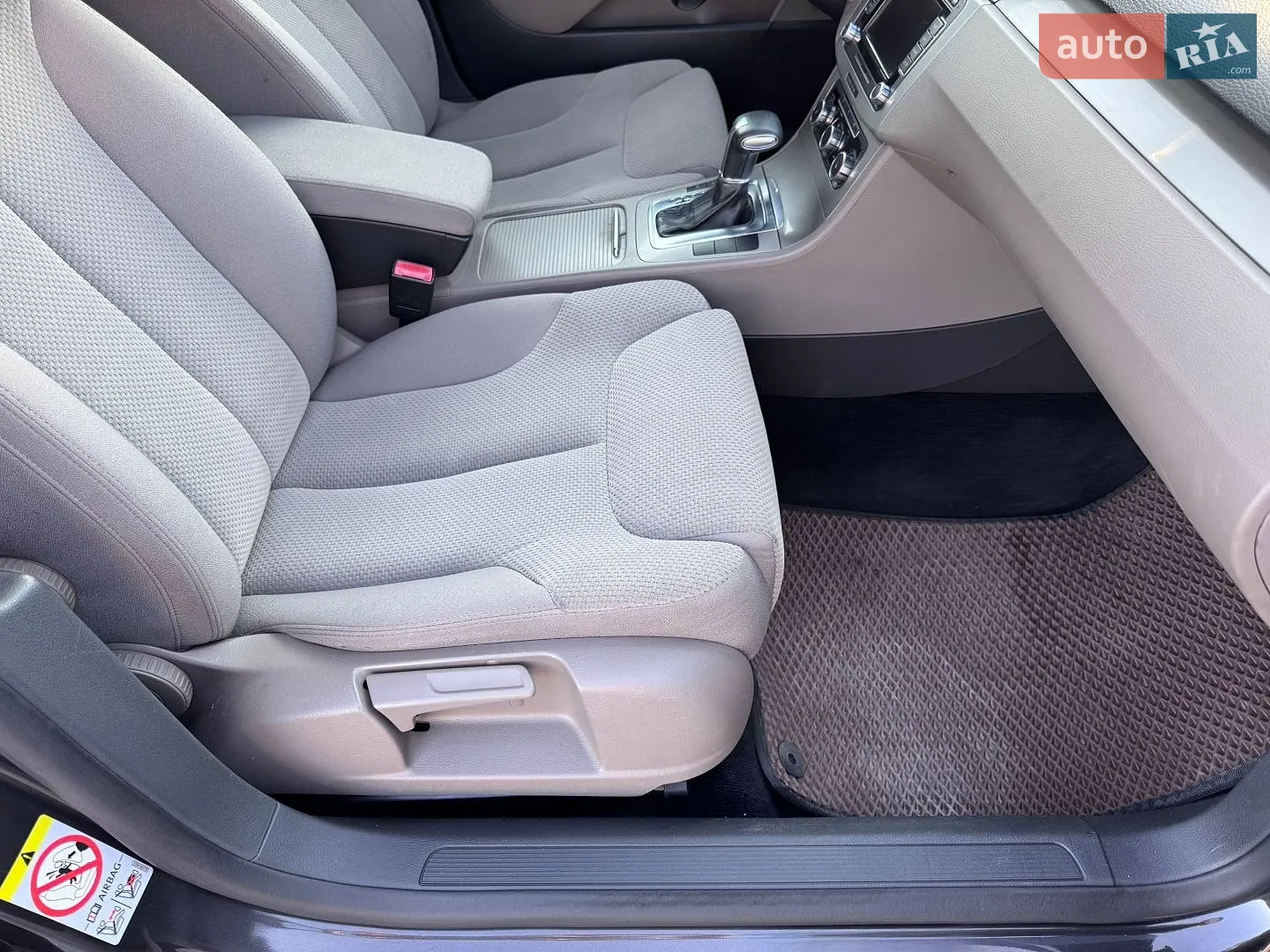 2010 Volkswagen Passat - мініатюра 42