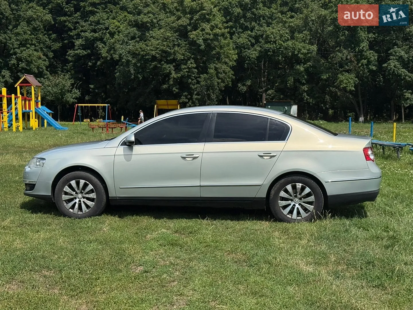 2010 Volkswagen Passat - мініатюра 5