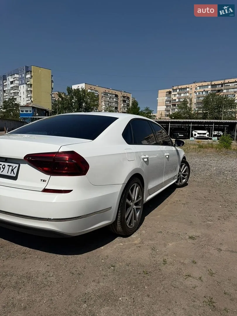 2018 Volkswagen Passat - мініатюра 9