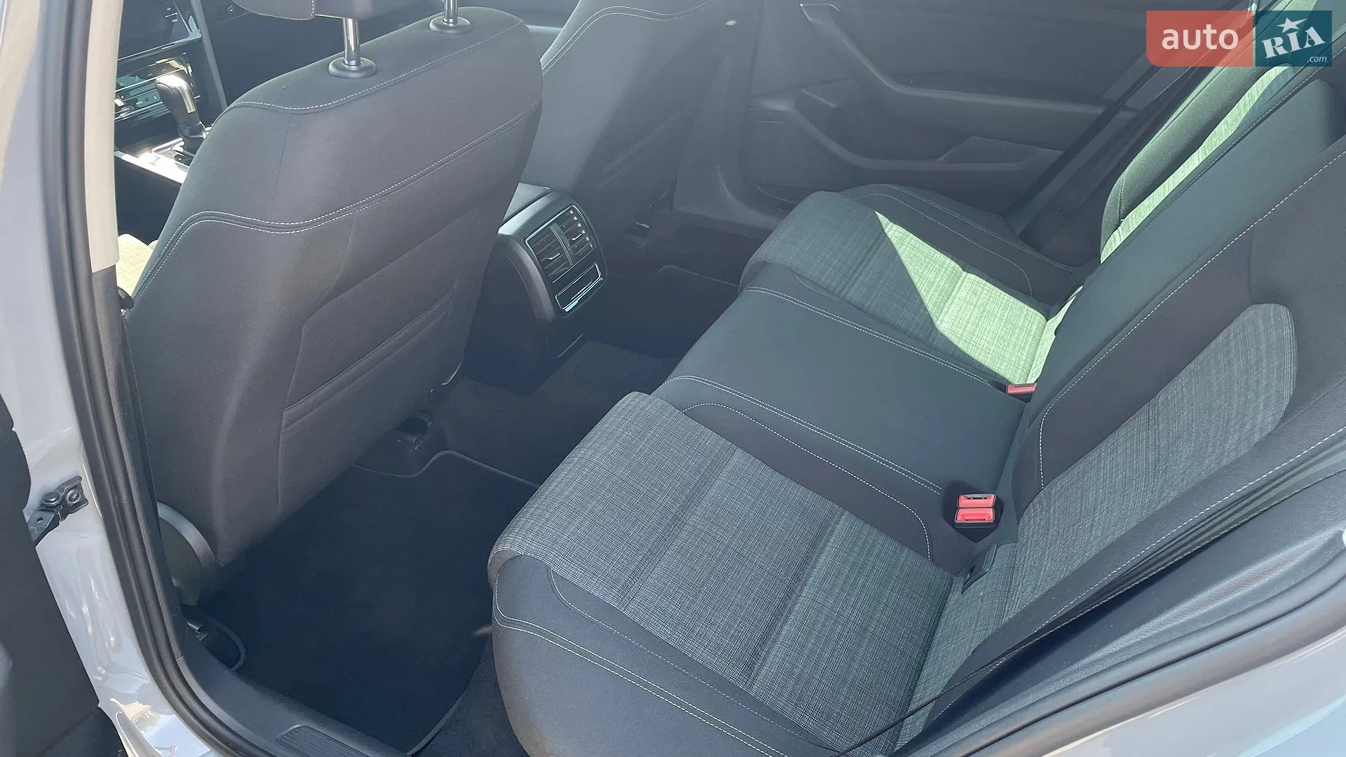 2021 Volkswagen Passat - мініатюра 16