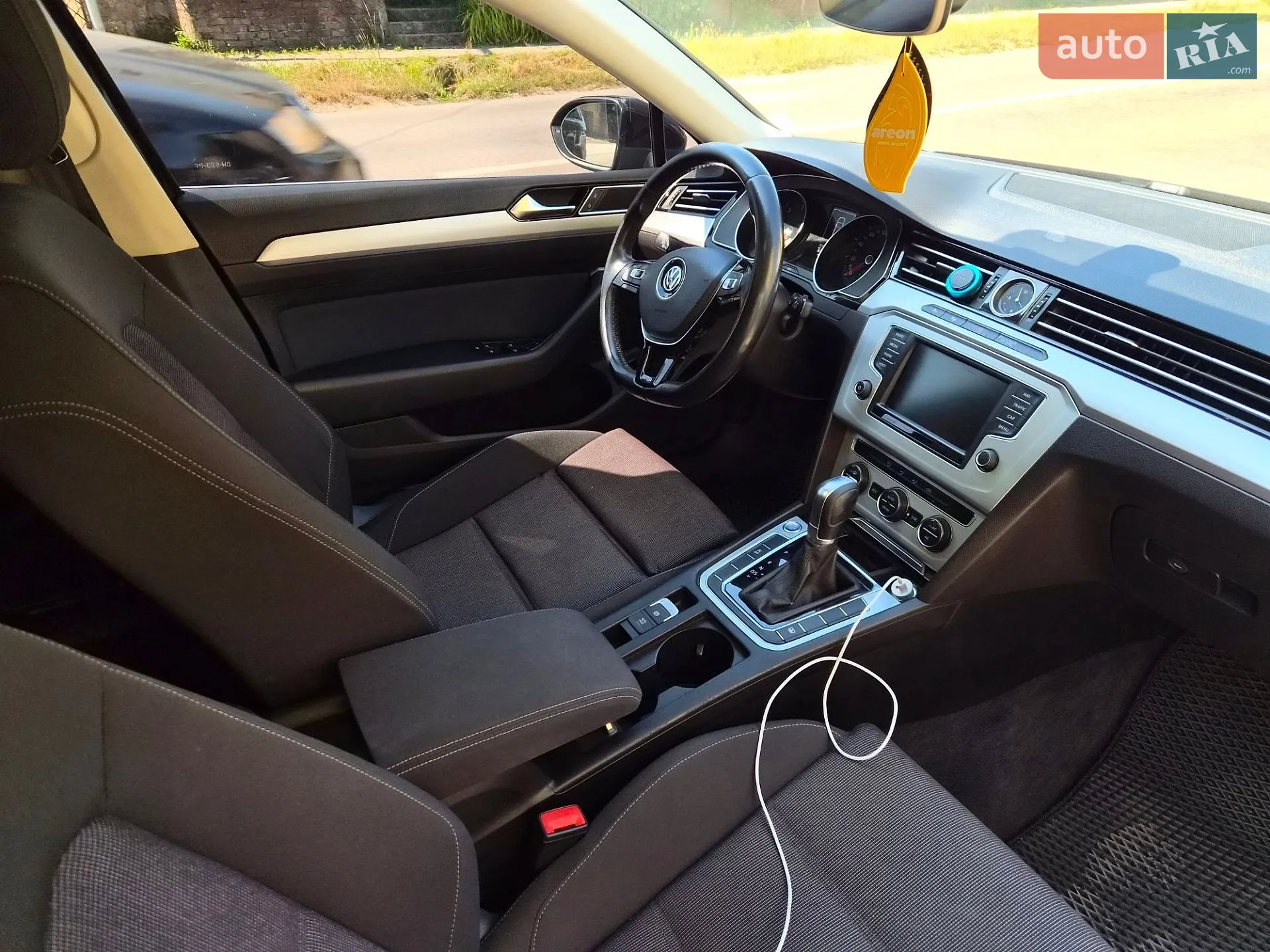 2015 Volkswagen Passat - мініатюра 9