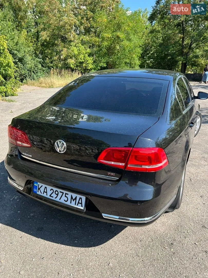 2011 Volkswagen Passat - мініатюра 4