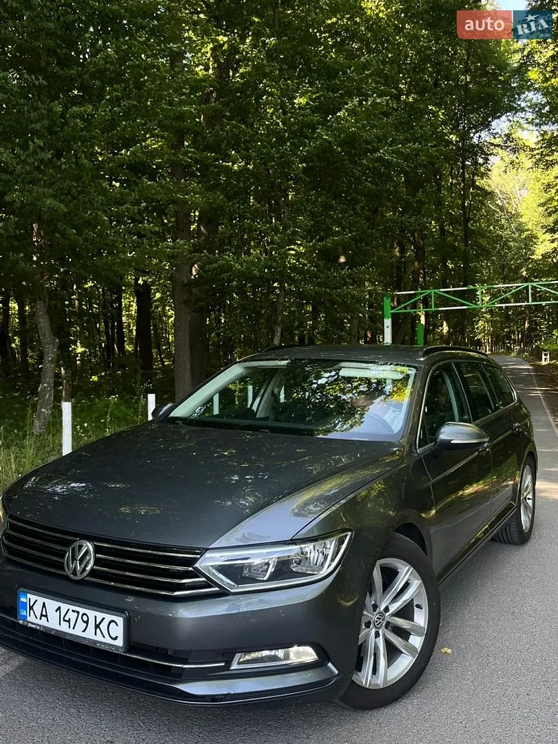 2017 Volkswagen Passat - мініатюра 2