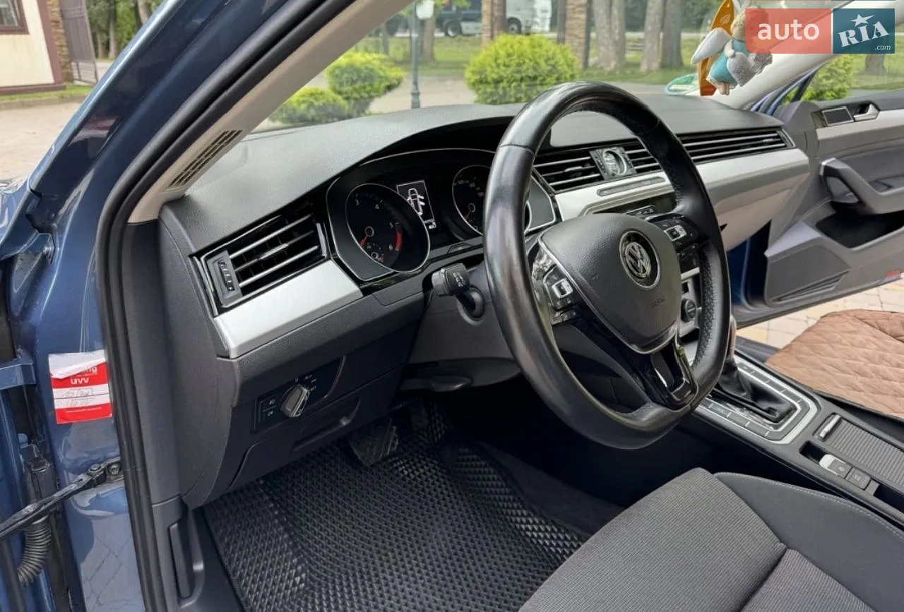 2018 Volkswagen Passat - мініатюра 30