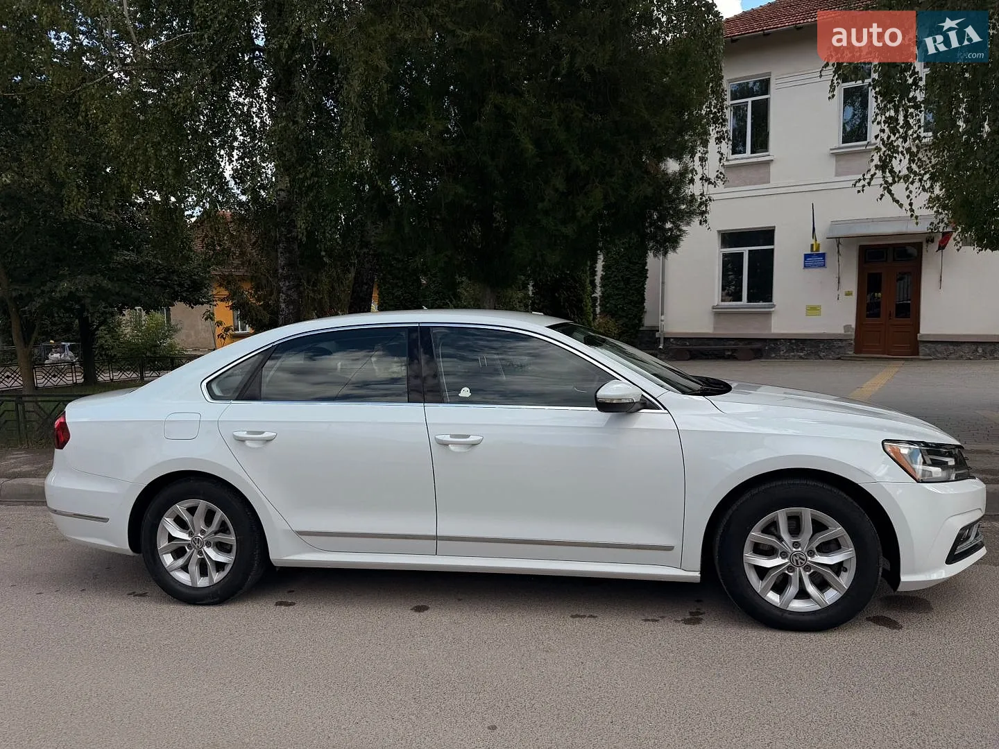 2016 Volkswagen Passat - мініатюра 2