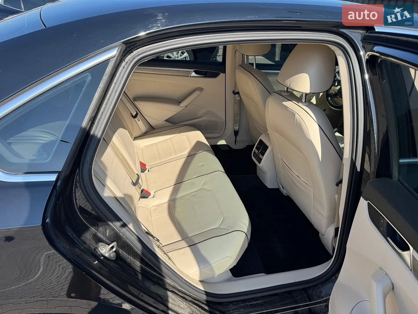 2015 Volkswagen Passat - мініатюра 13