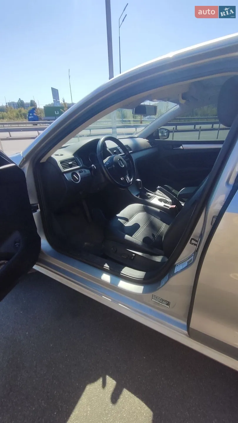 2012 Volkswagen Passat - мініатюра 12