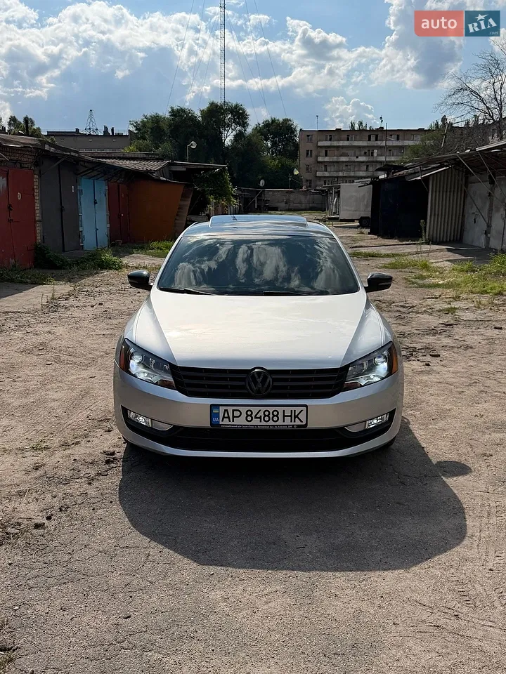 2013 Volkswagen Passat - мініатюра 19