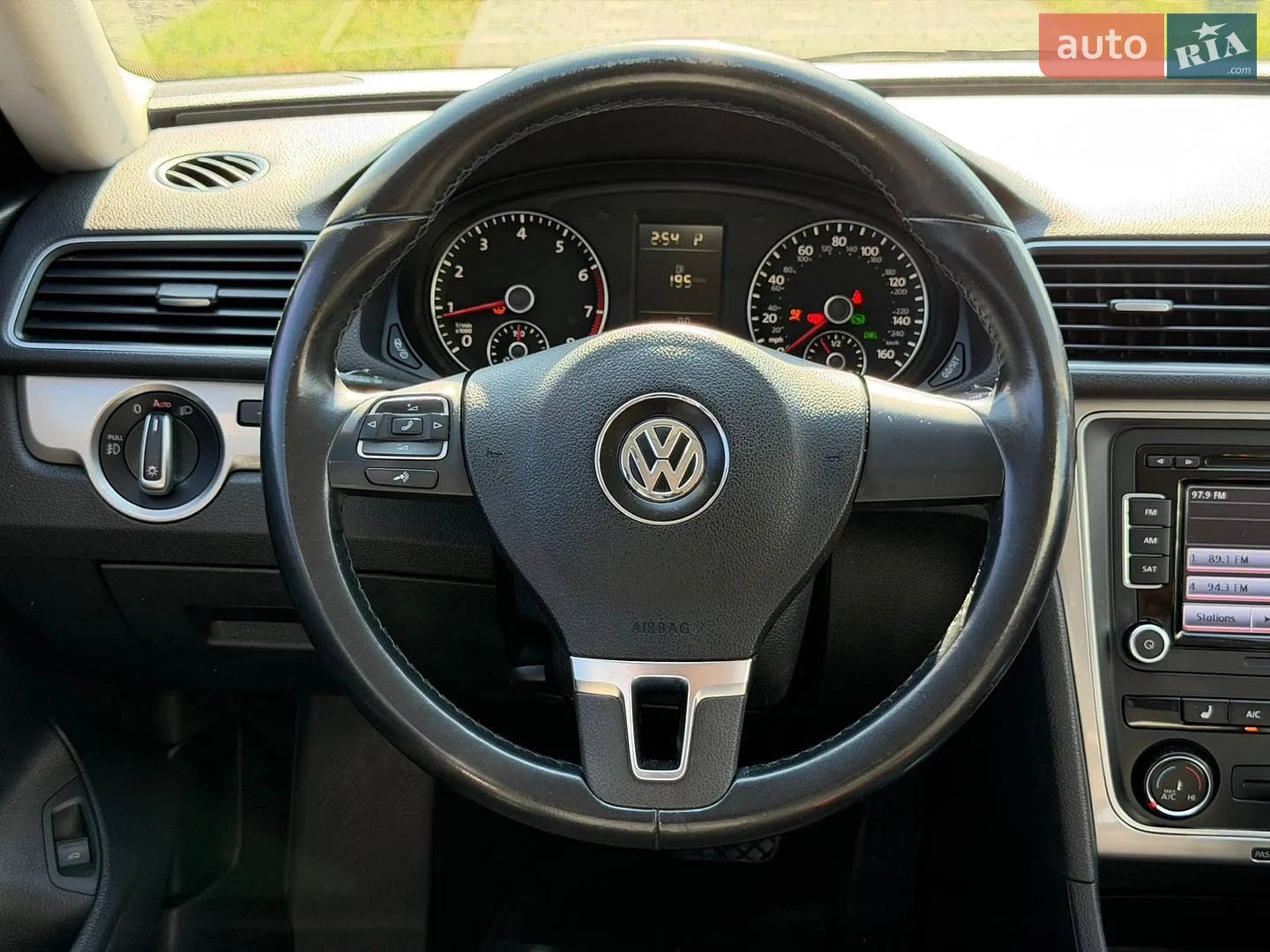 2015 Volkswagen Passat - мініатюра 32