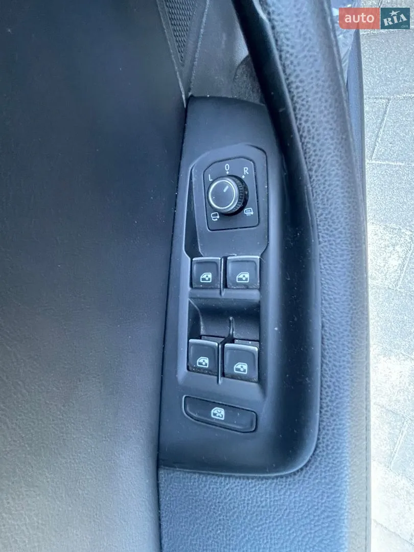 2016 Volkswagen Passat - мініатюра 12