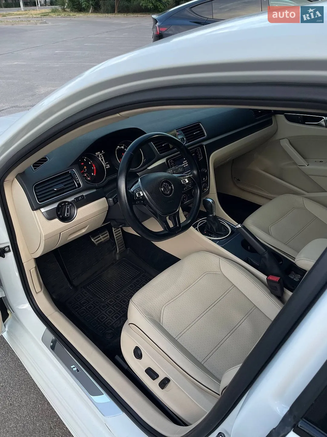 2017 Volkswagen Passat - мініатюра 8