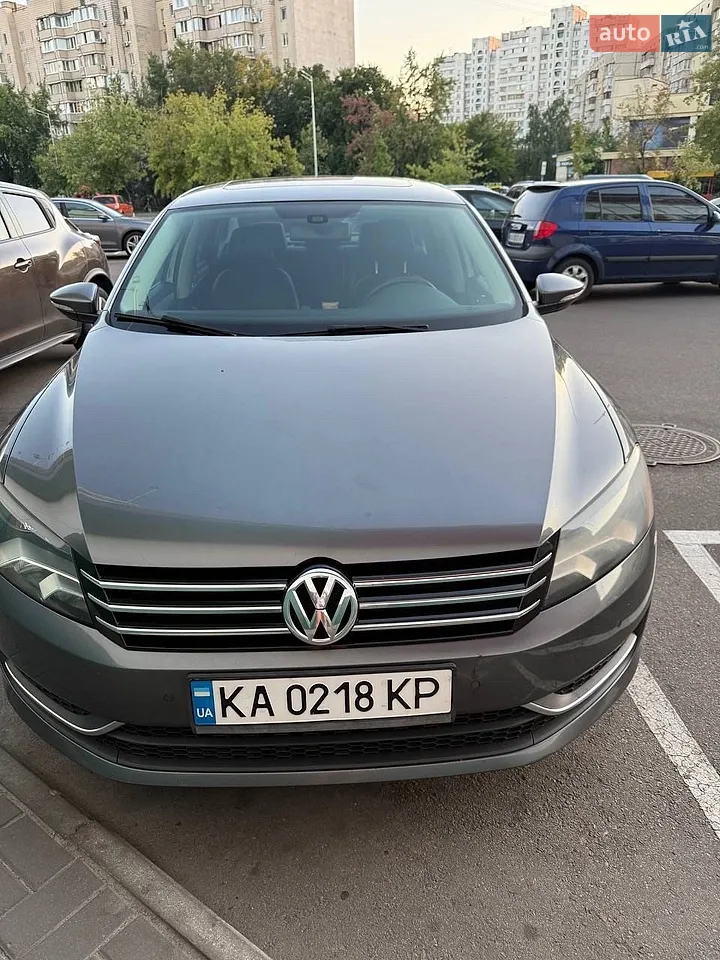 2013 Volkswagen Passat - мініатюра 22