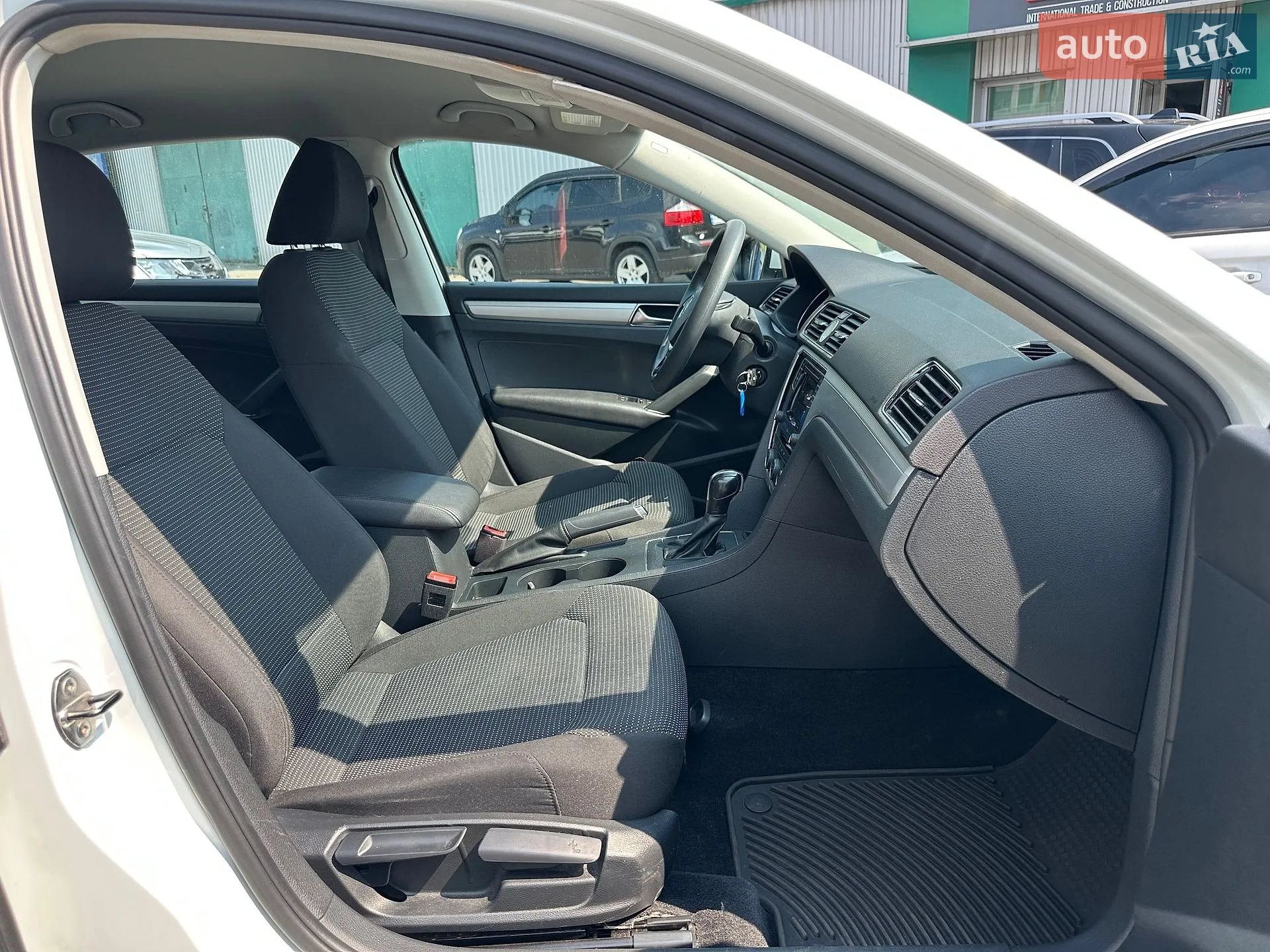 2017 Volkswagen Passat - мініатюра 25