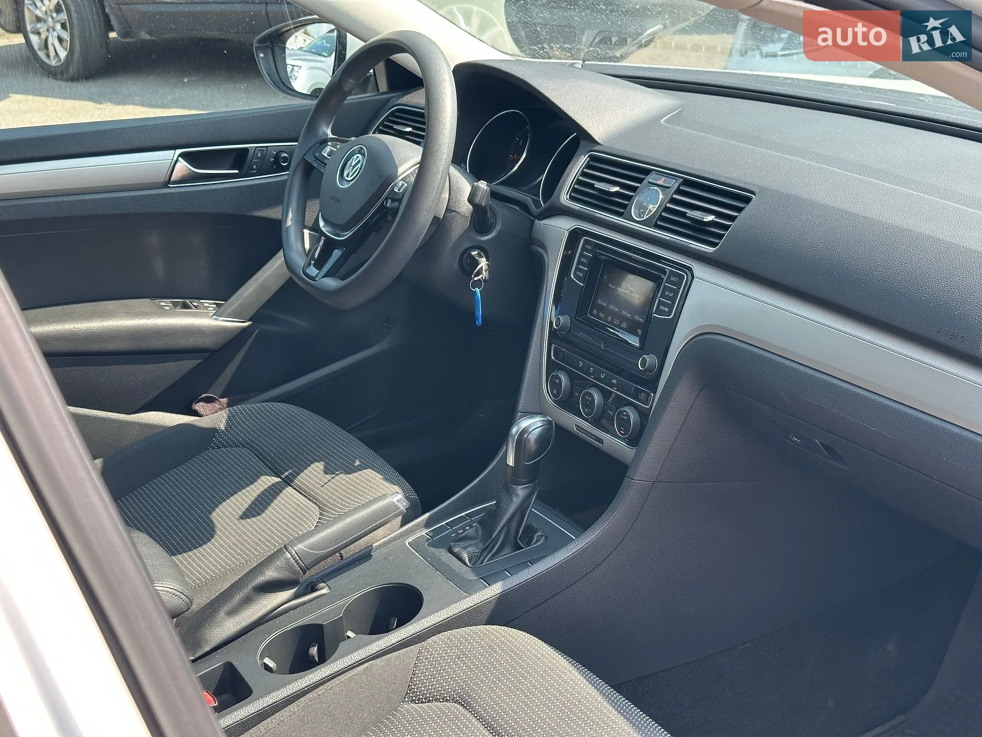 2017 Volkswagen Passat - мініатюра 26
