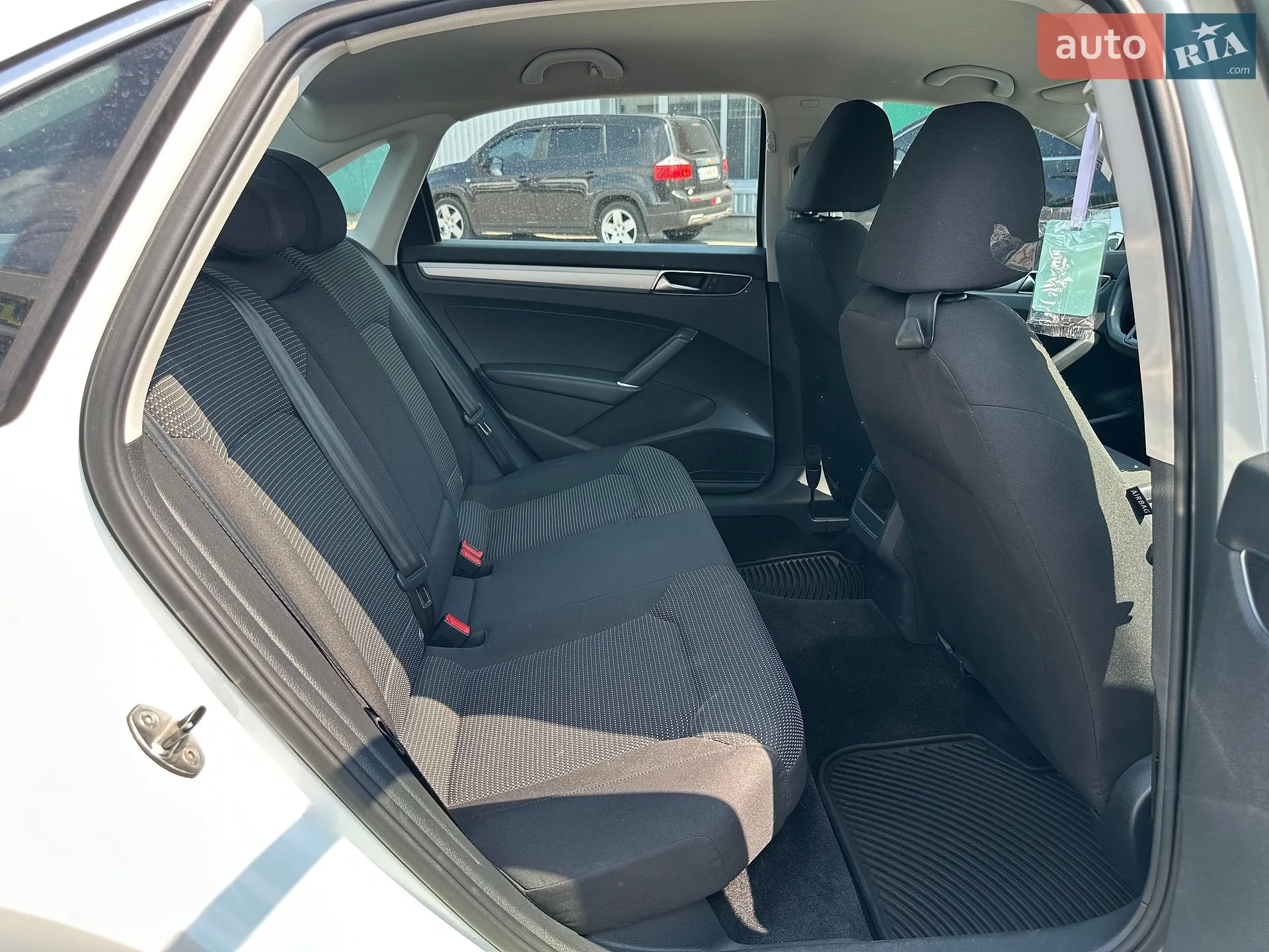2017 Volkswagen Passat - мініатюра 27