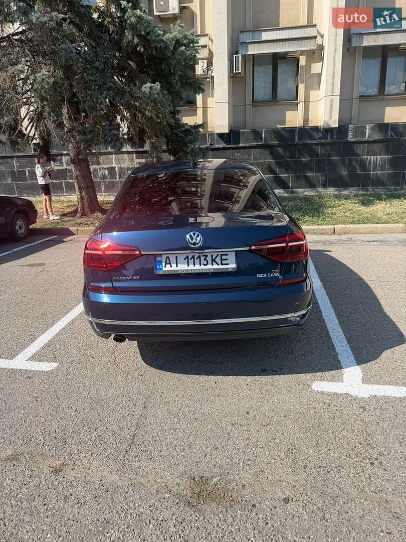 2017 Volkswagen Passat - мініатюра 2