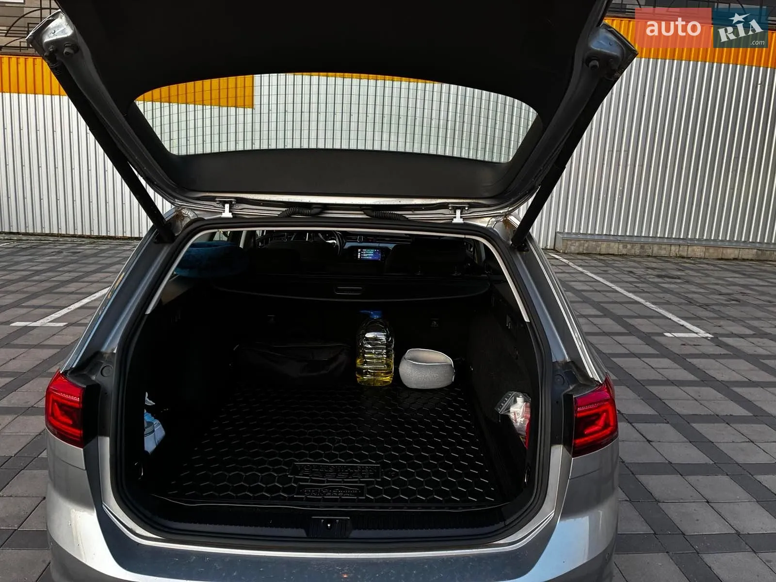 2022 Volkswagen Passat - мініатюра 9