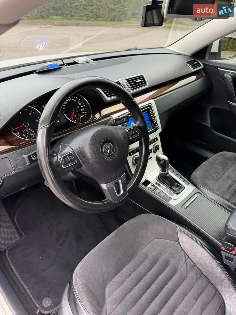 2012 Volkswagen Passat - мініатюра 16