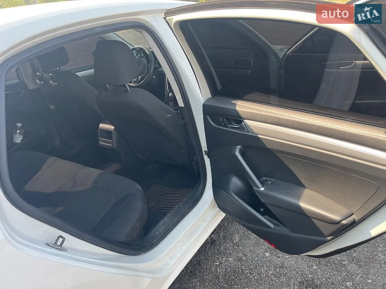 2016 Volkswagen Passat - мініатюра 9