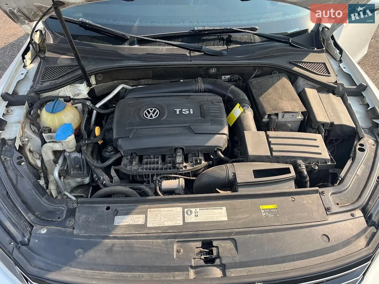 2016 Volkswagen Passat - мініатюра 16