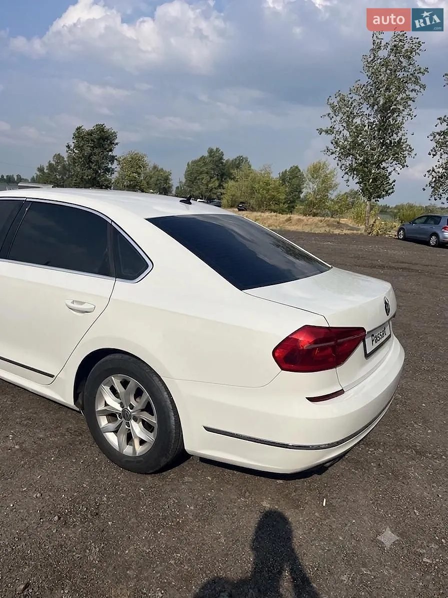 2016 Volkswagen Passat - мініатюра 17