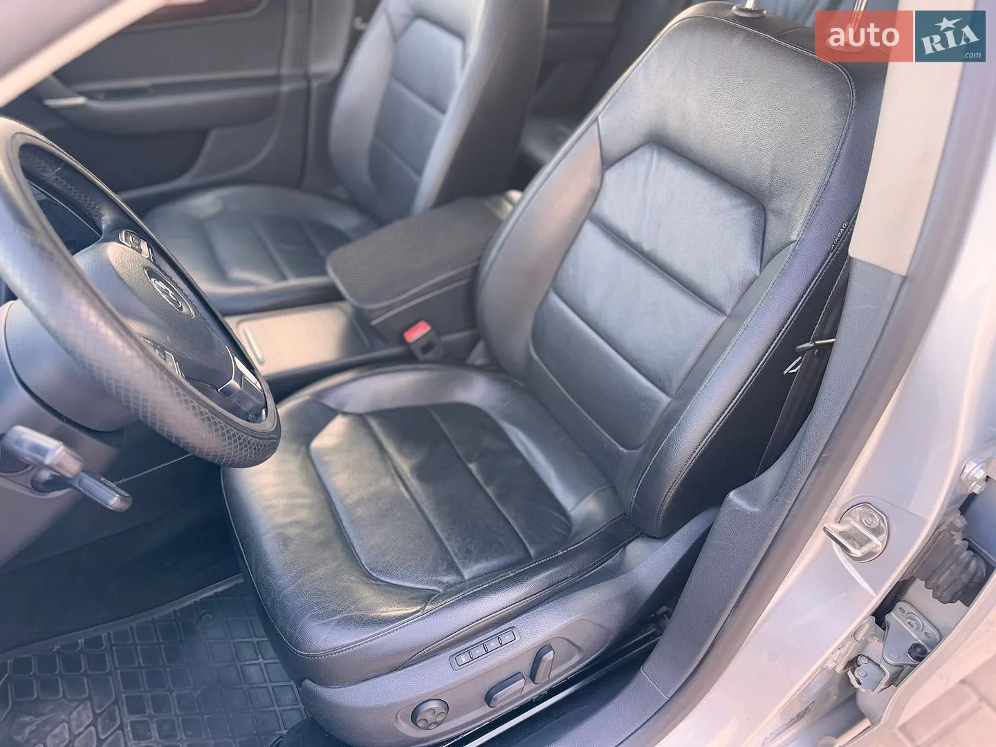 2014 Volkswagen Passat - мініатюра 42