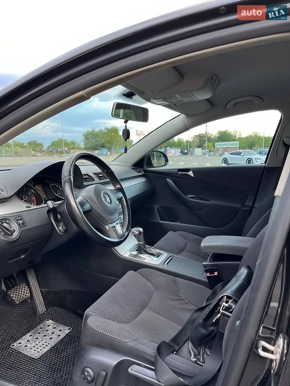 2010 Volkswagen Passat - мініатюра 10