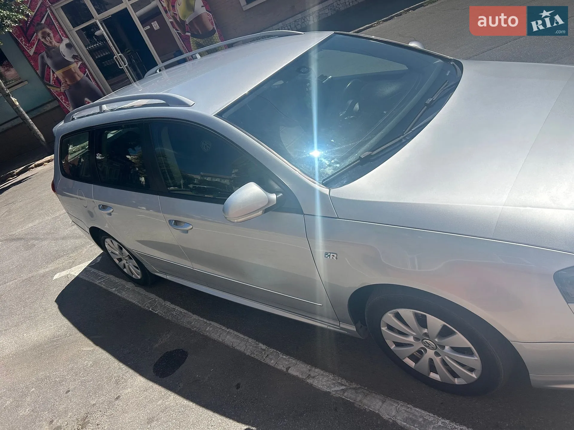 2010 Volkswagen Passat - мініатюра 3
