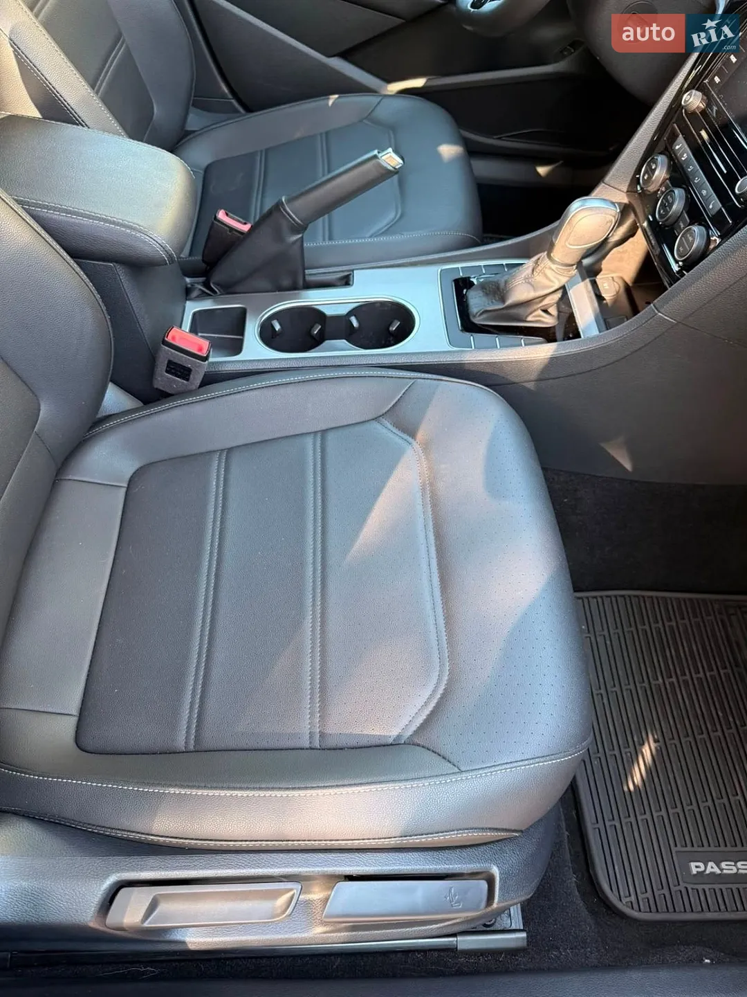 2021 Volkswagen Passat - мініатюра 3