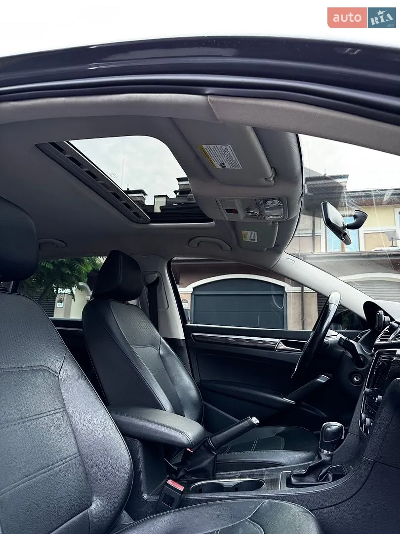 2015 Volkswagen Passat - мініатюра 13