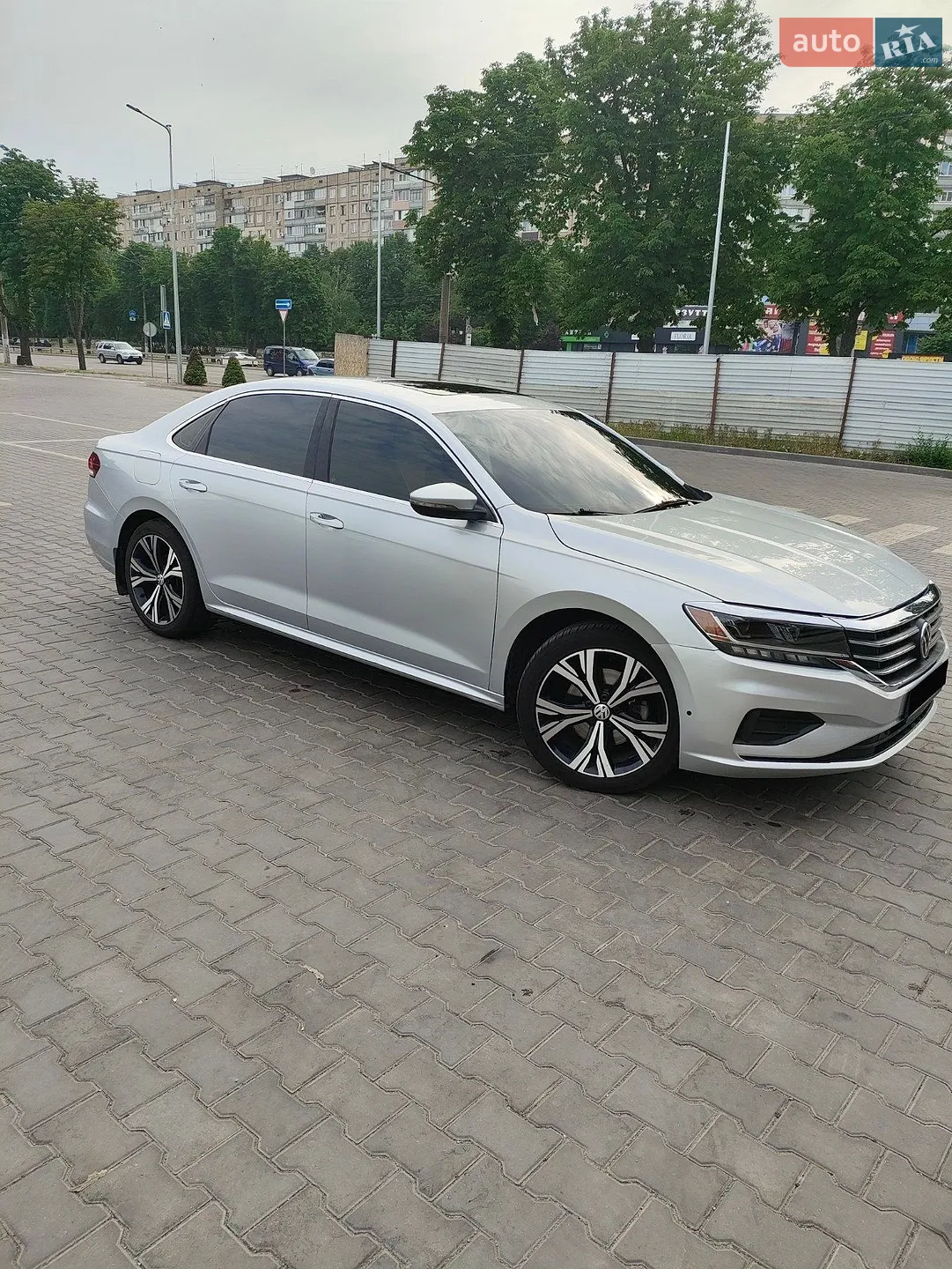2019 Volkswagen Passat - мініатюра 2