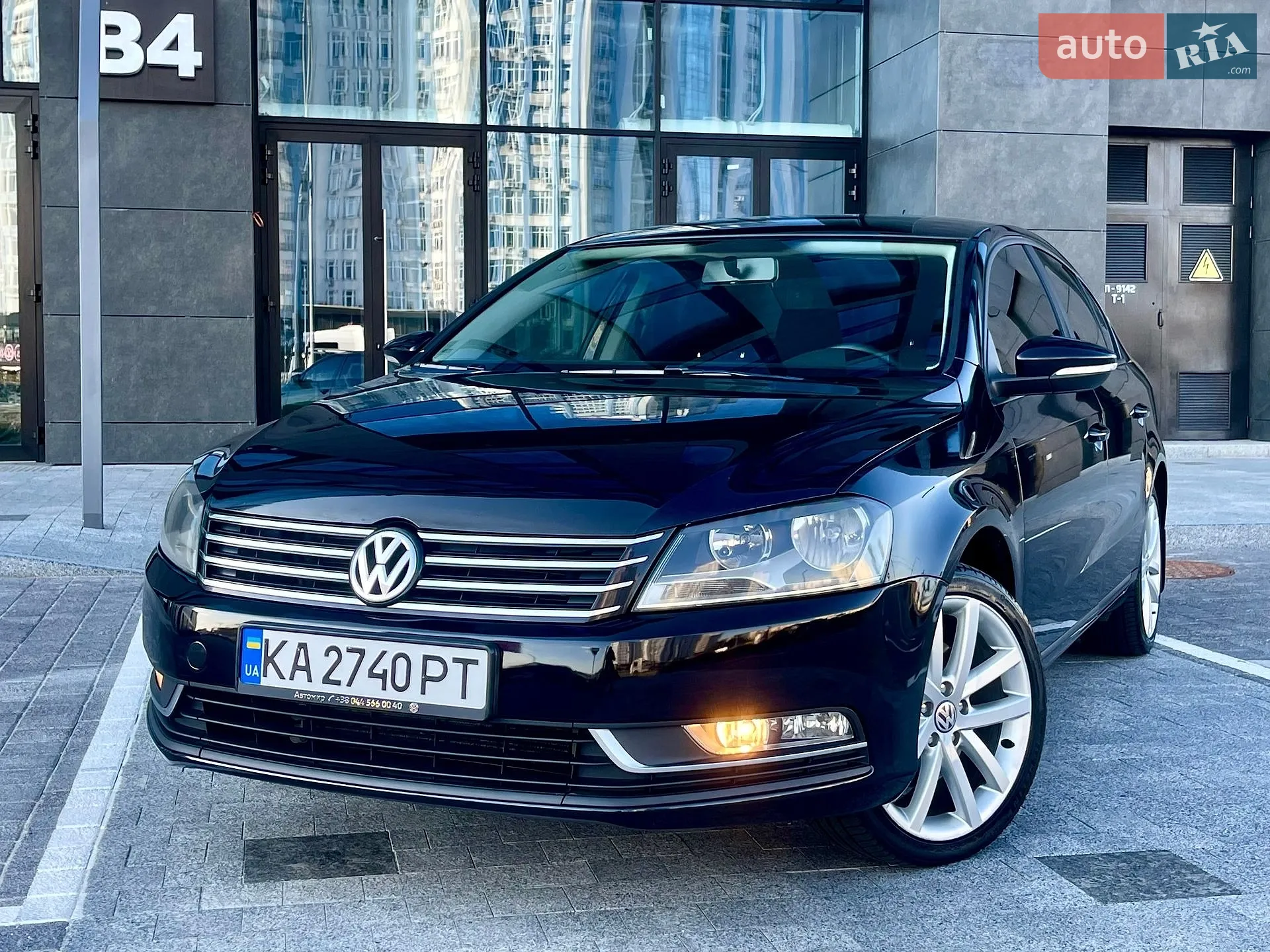 2011 Volkswagen Passat - мініатюра 2