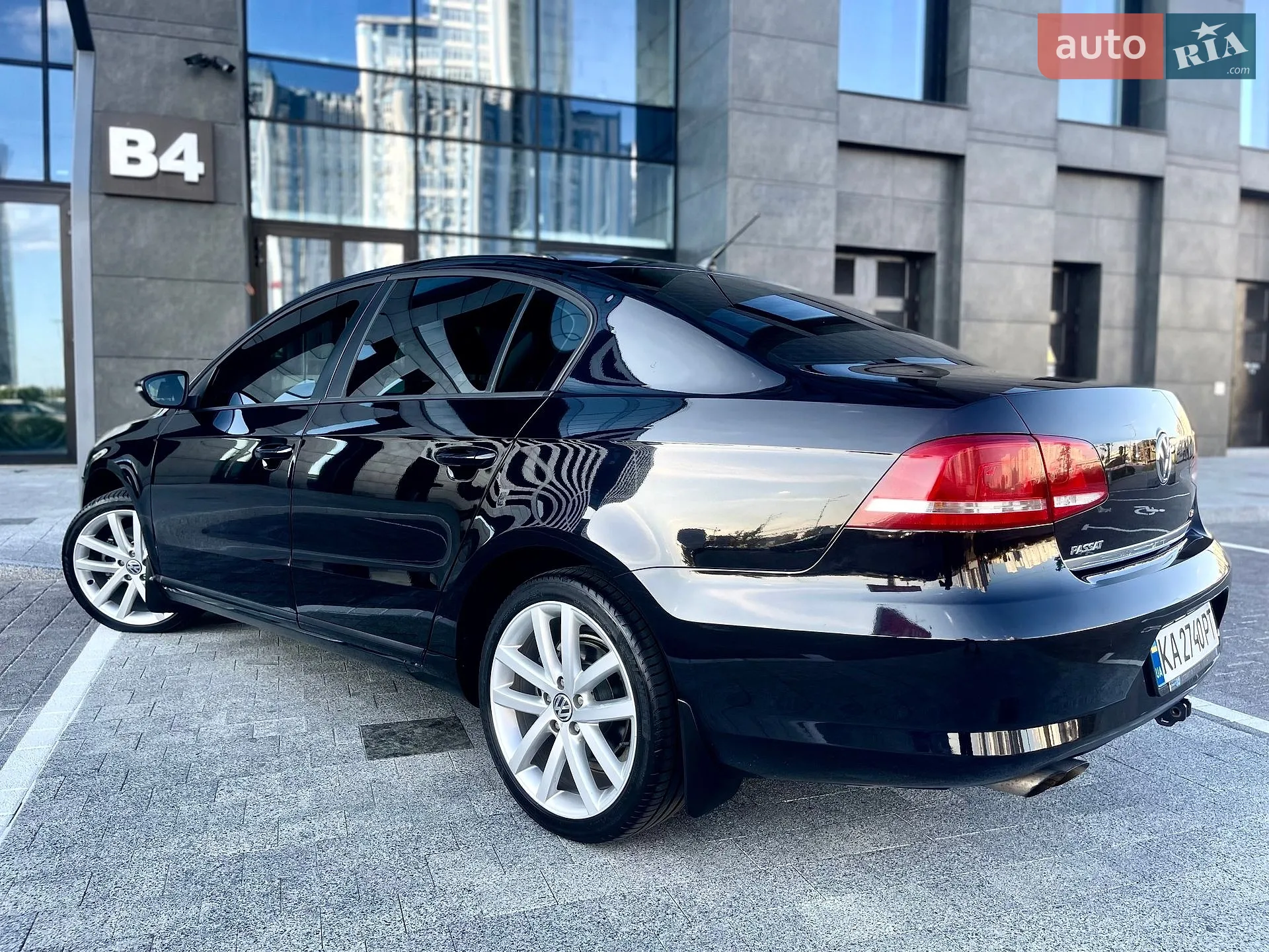 2011 Volkswagen Passat - мініатюра 17