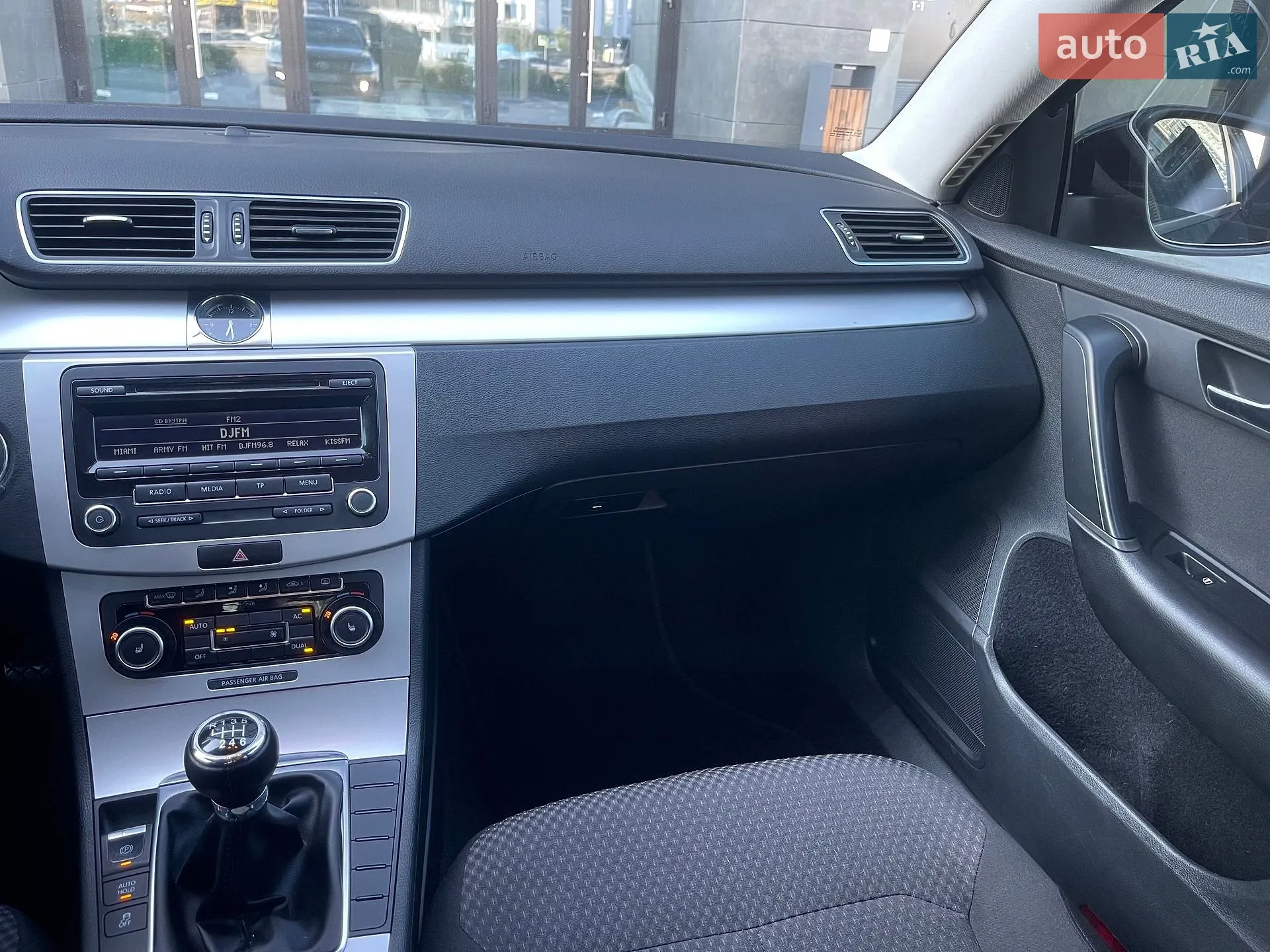 2011 Volkswagen Passat - мініатюра 34