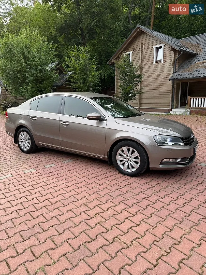 2011 Volkswagen Passat - мініатюра 12