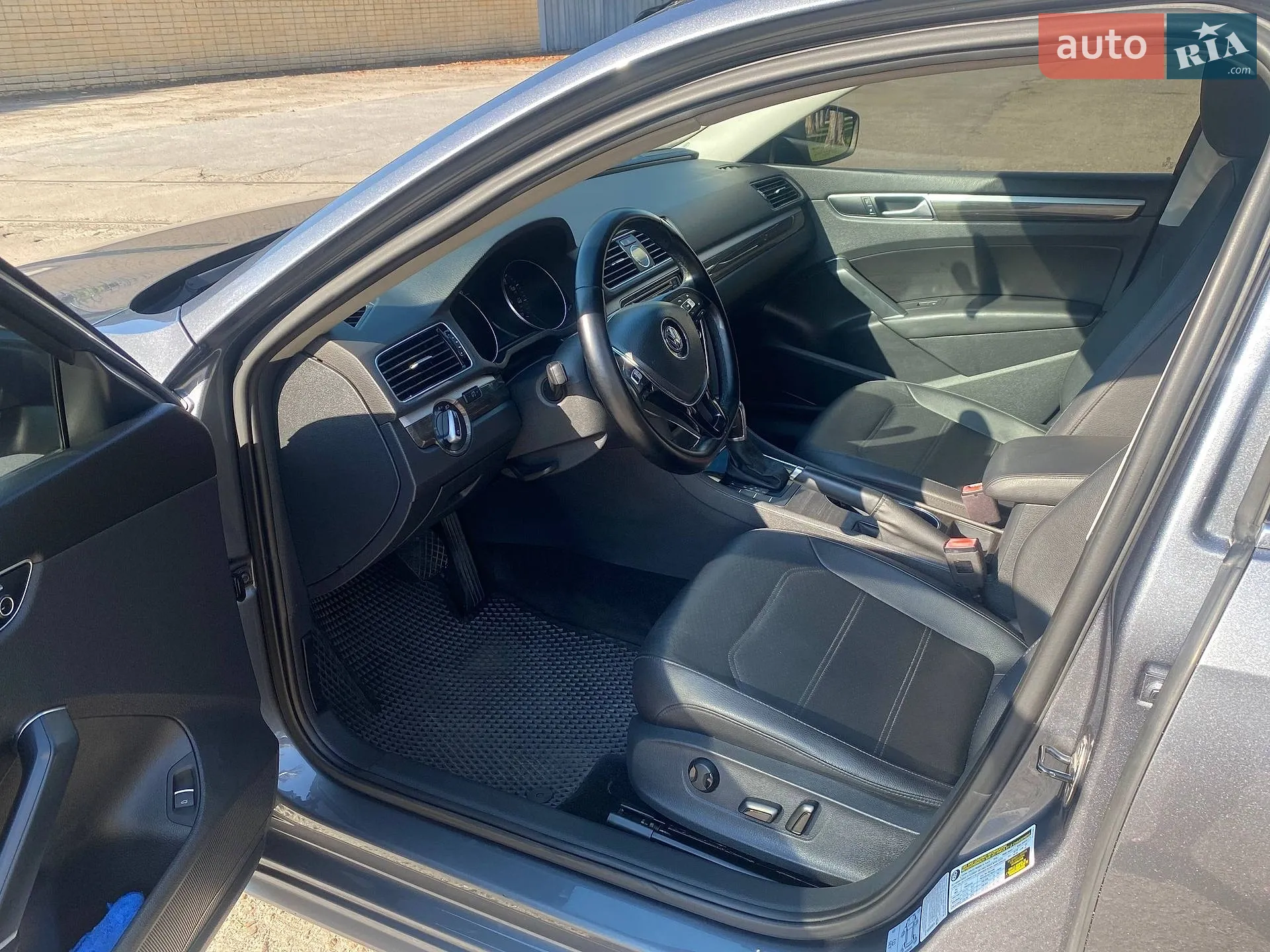 2016 Volkswagen Passat - мініатюра 25
