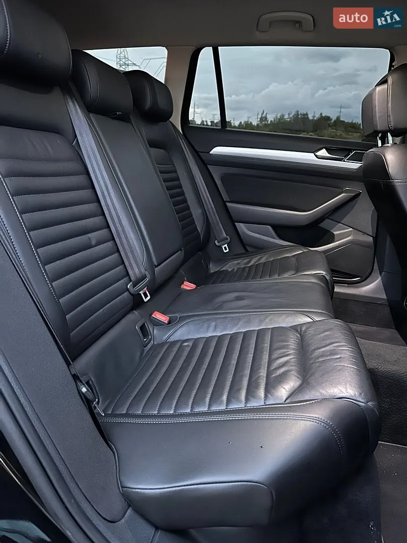 2017 Volkswagen Passat - мініатюра 42