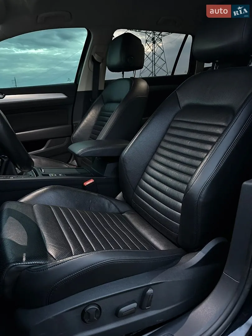 2017 Volkswagen Passat - мініатюра 32