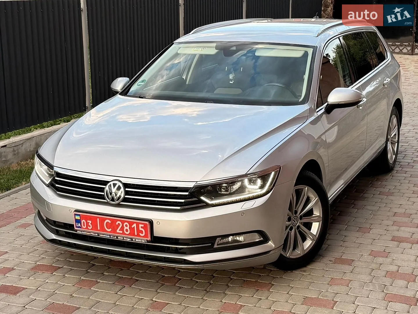 2019 Volkswagen Passat - мініатюра 3