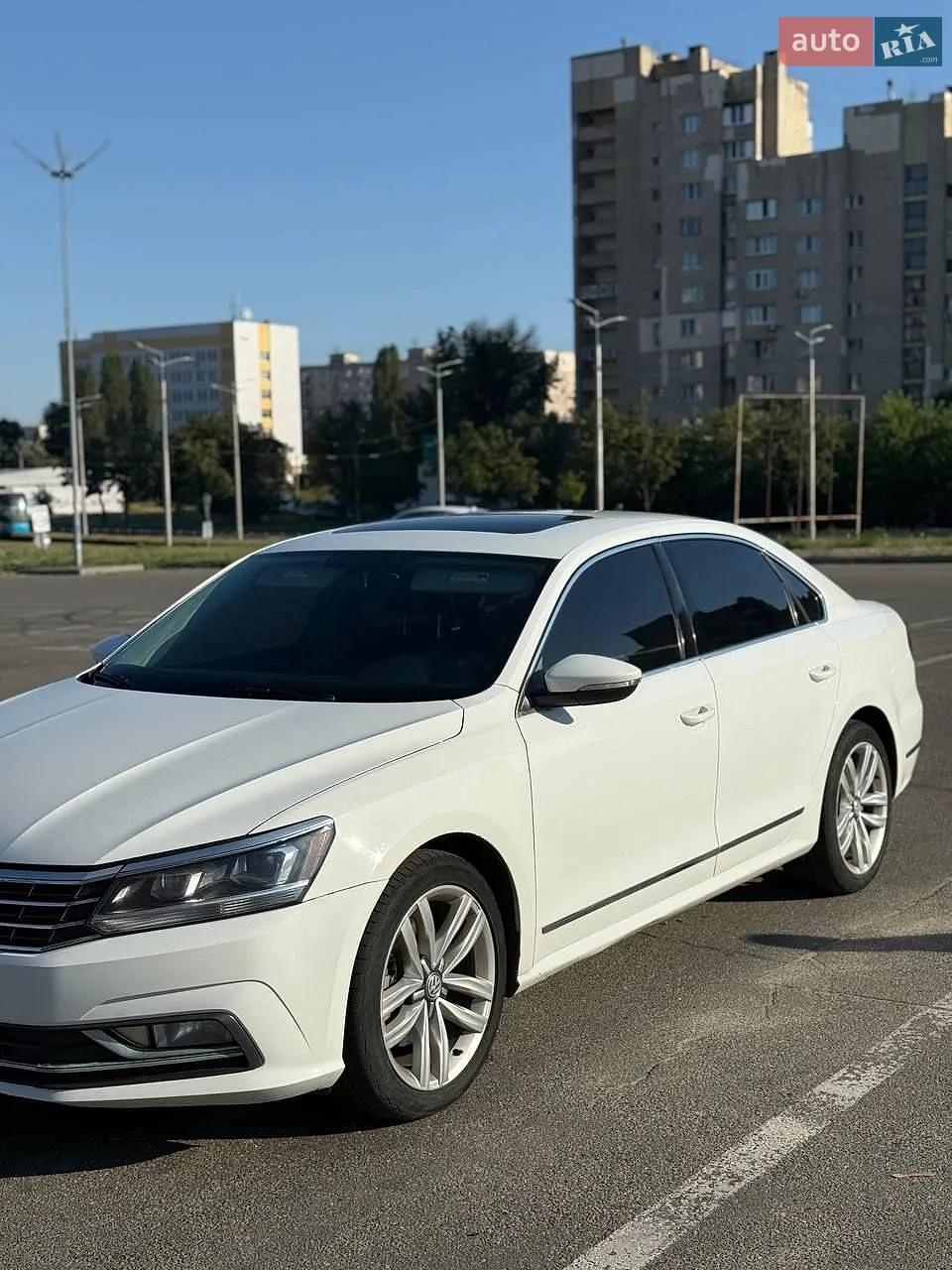 2016 Volkswagen Passat - фото 1