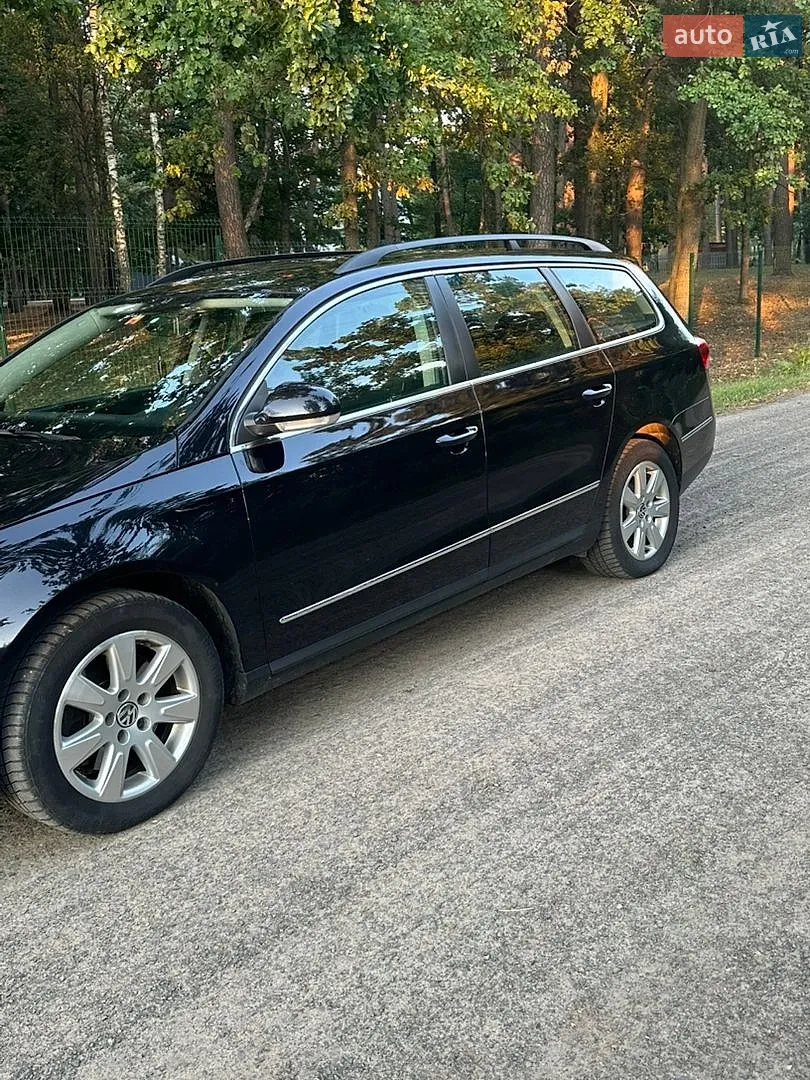 2010 Volkswagen Passat - мініатюра 9