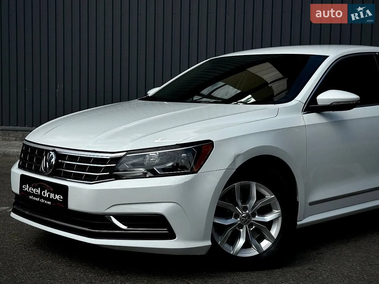 2016 Volkswagen Passat - мініатюра 2