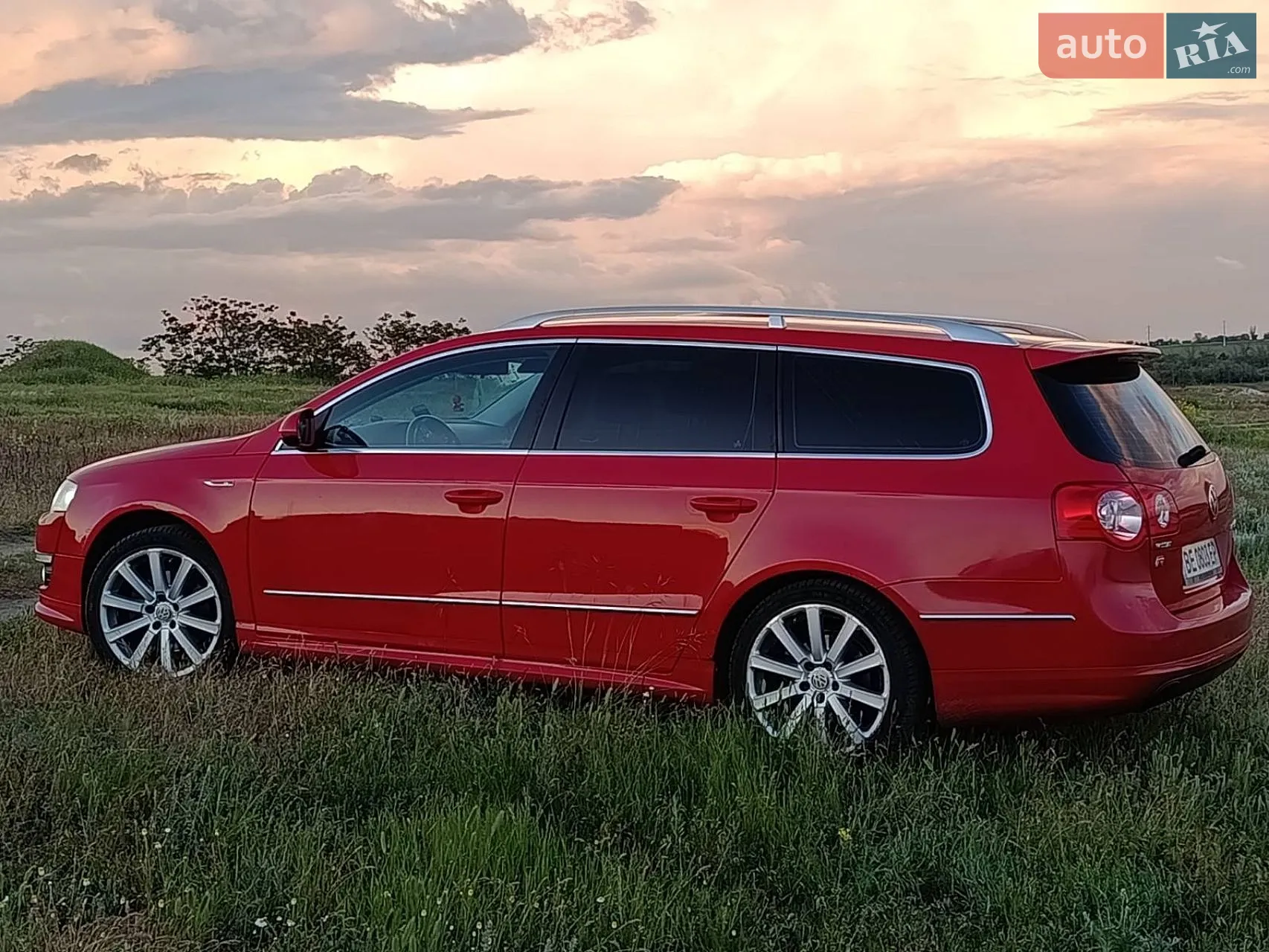 2010 Volkswagen Passat - мініатюра 3