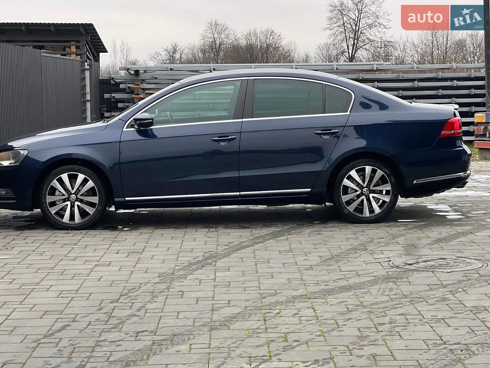 2010 Volkswagen Passat - мініатюра 10
