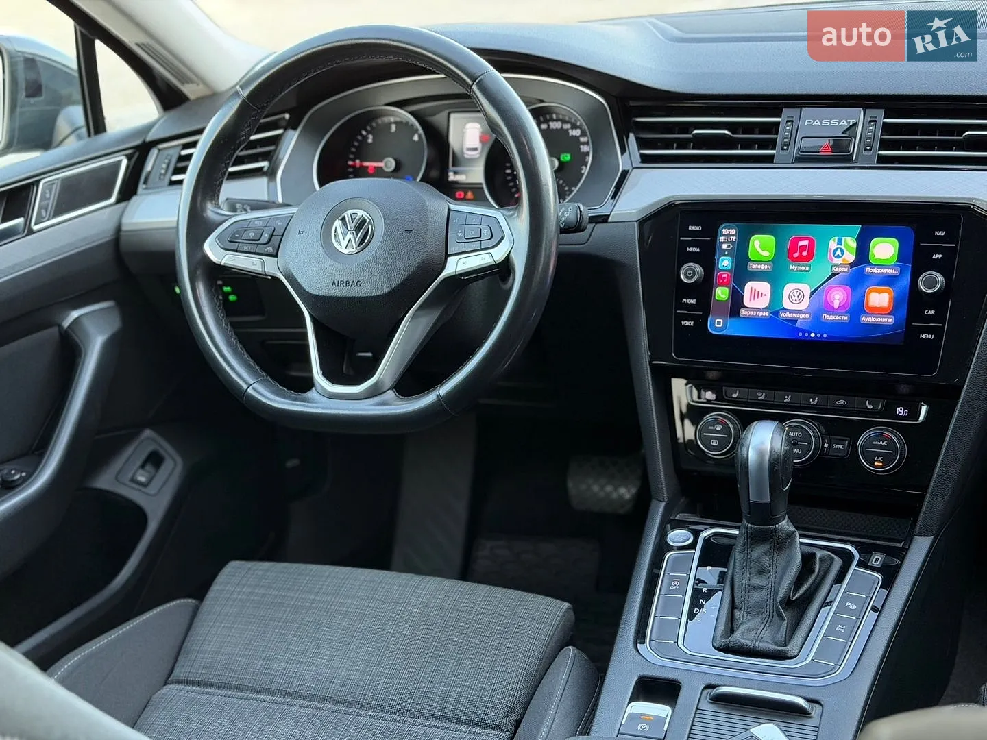 2020 Volkswagen Passat - мініатюра 9