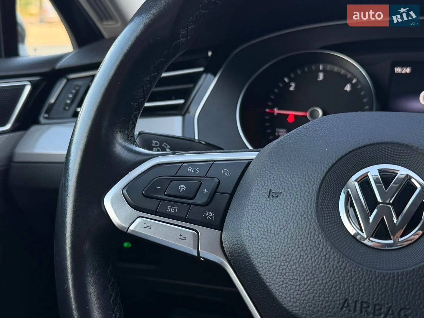 2020 Volkswagen Passat - мініатюра 41